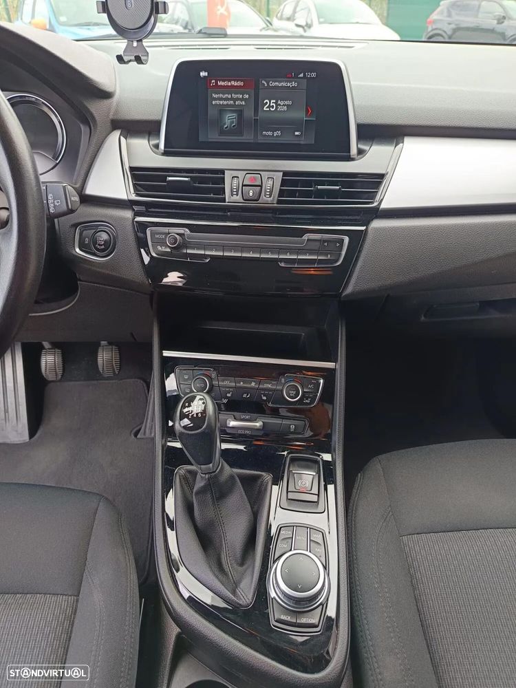 BMW 216 Gran Tourer i - 24
