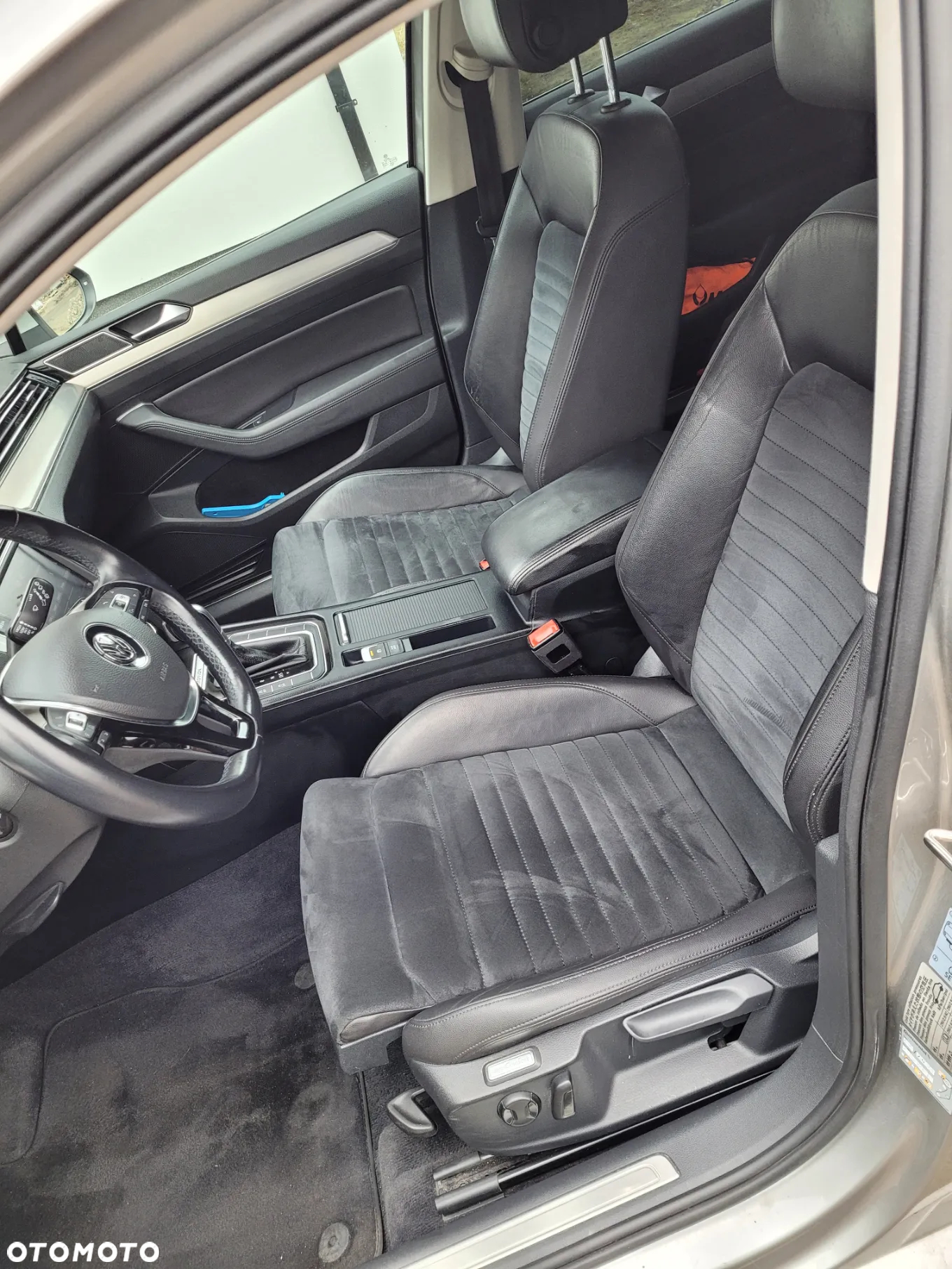 Volkswagen Passat 2.0 TDI Bi-Turbo BMT 4Mot Highline DSG - 9