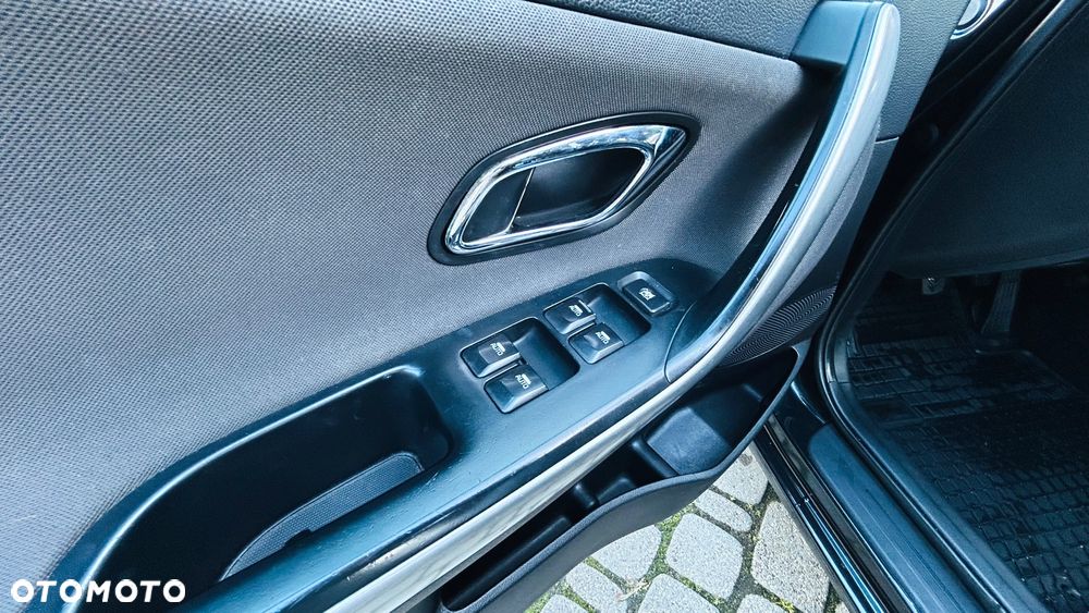 Kia Ceed - 11