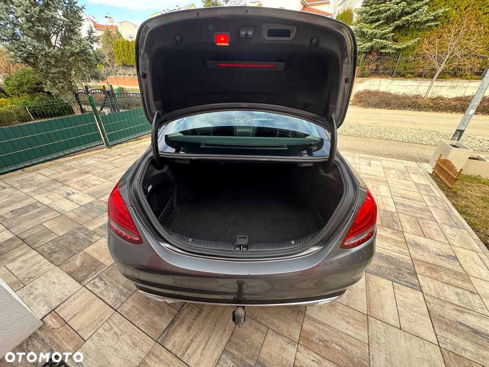 Mercedes-Benz Klasa C 300 d 9G-TRONIC Avantgarde - 18