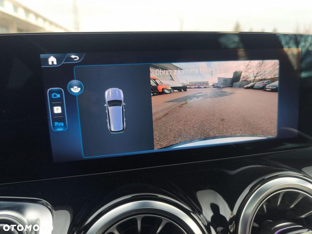 Mercedes-Benz GLB - 23