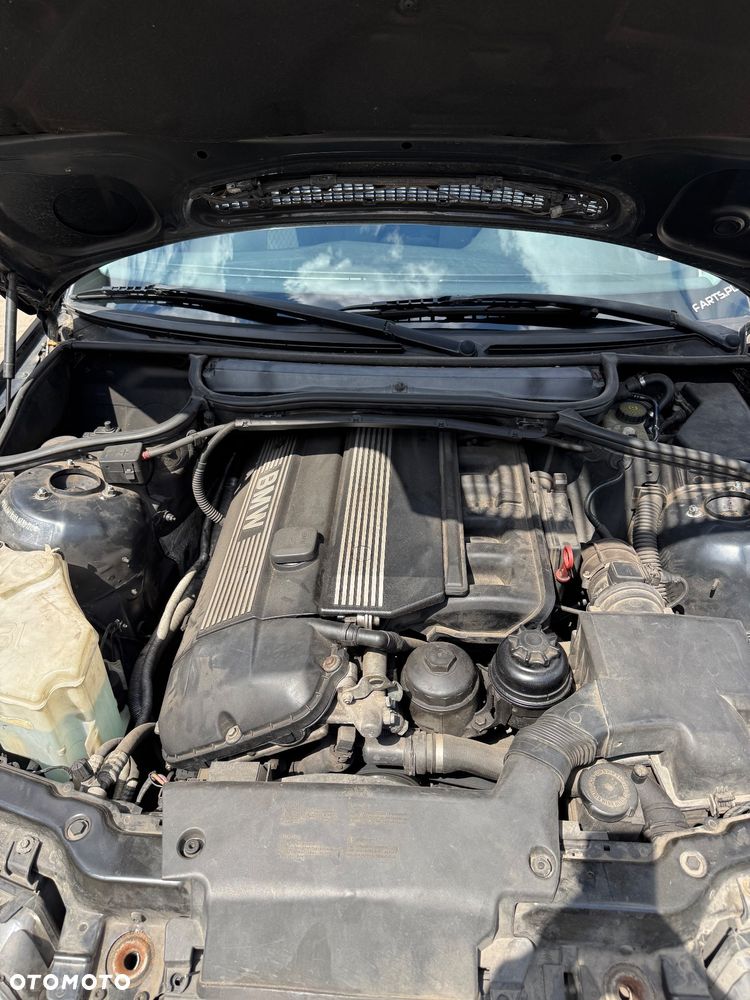 BMW Seria 3 320i - 16