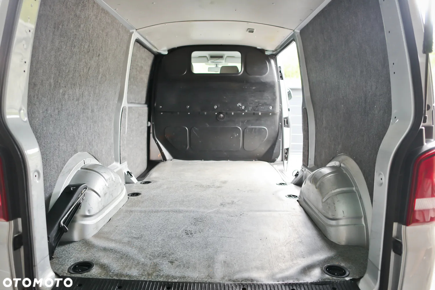 Volkswagen Transporter T5 lift long L2H1 - 9