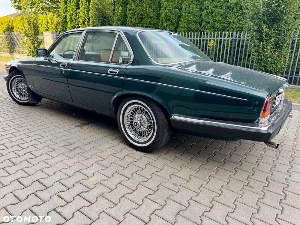 Jaguar XJ - 6