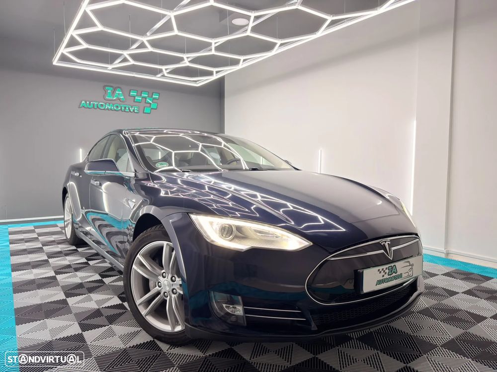 Tesla Model S 85 - 5