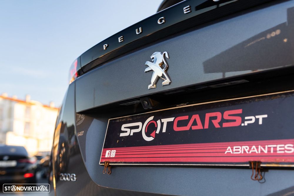 Peugeot 2008 1.2 PureTech Active Pack - 9