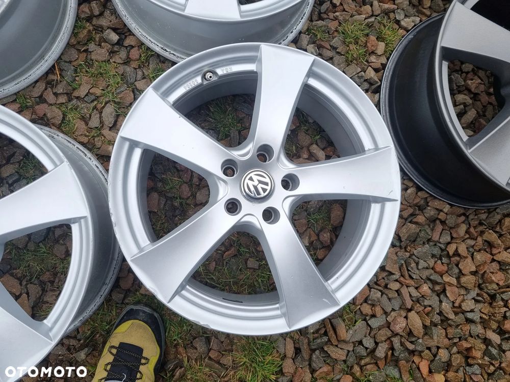 VW TOUAREQ III,AUDI Q7,A5,A4 ALLROAD alufelgi 8X18 ET30 5X112,bdb stan - 6