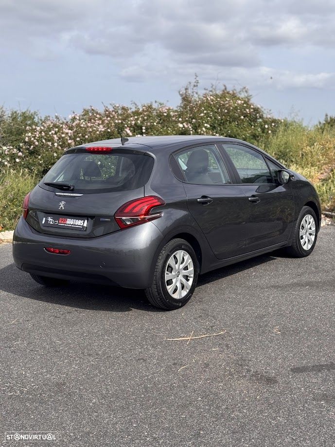 Peugeot 208 PureTech 82 Active - 4