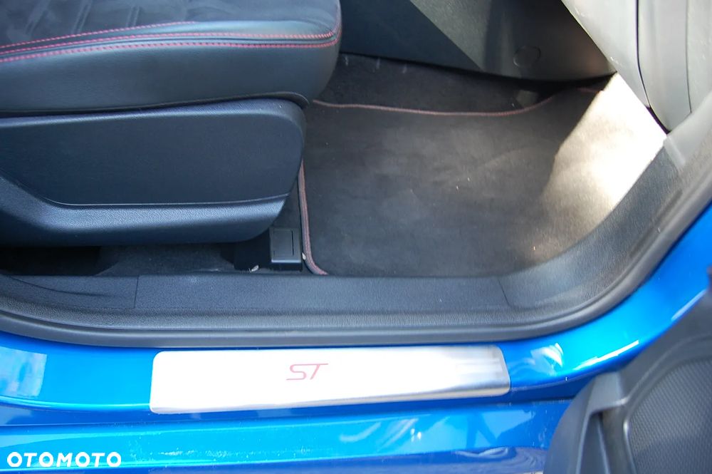 Ford EcoSport 1.0 EcoBoost ST-Line Black ASS - 14