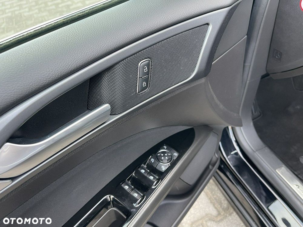Ford Mondeo - 18