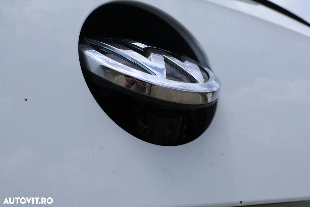 Volkswagen Passat 2.0 TDI DSG Comfortline - 9