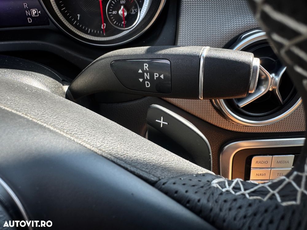 Mercedes-Benz GLA 200 d 7G-DCT Style - 20