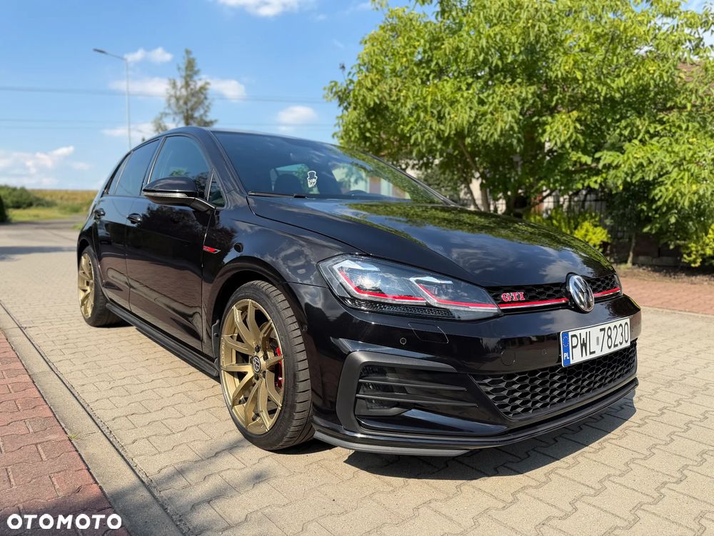 Volkswagen Golf - 3