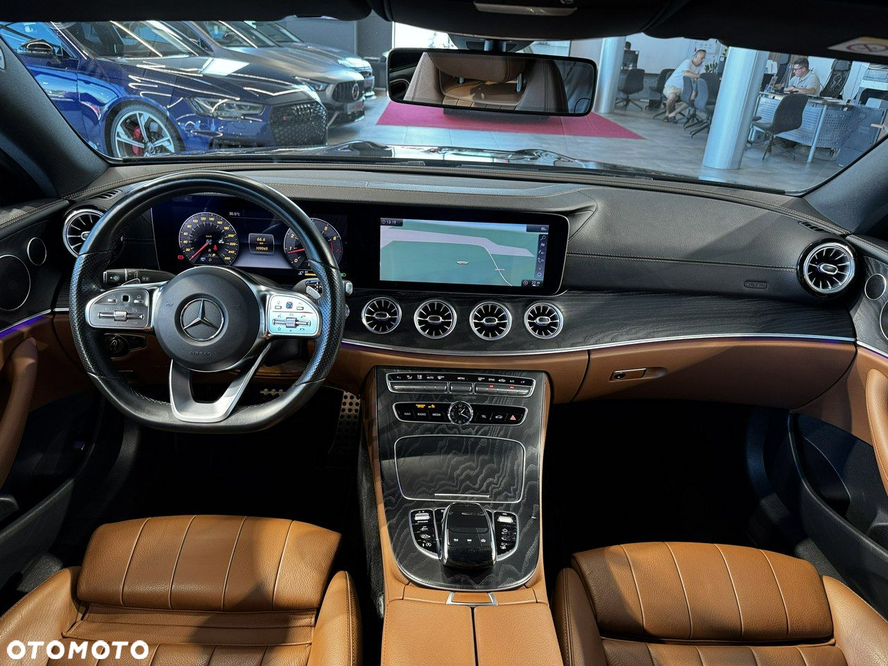 Mercedes-Benz Klasa E - 16