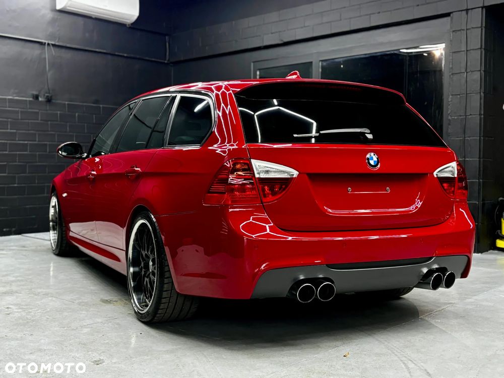 BMW Seria 3 335xi - 25