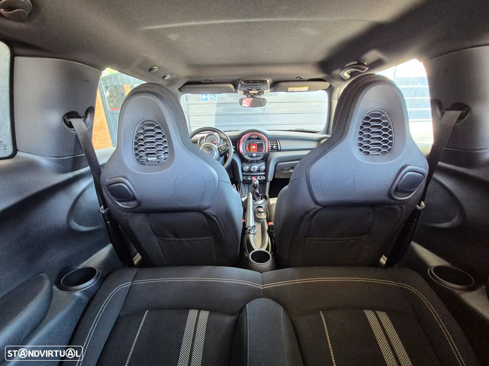 MINI 3 Portas One JCW - 14