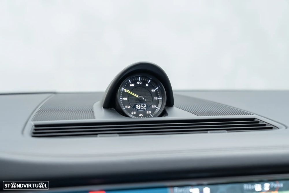 Porsche Panamera Sport Turismo 4 E-Hybrid - 22
