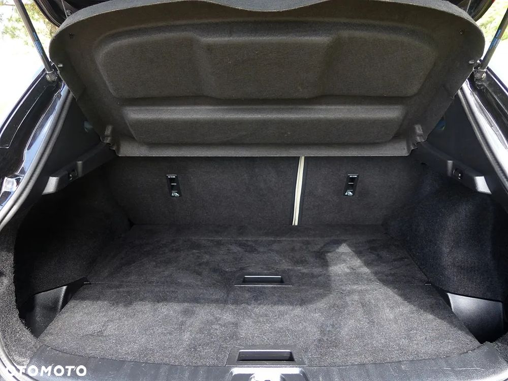 Nissan Qashqai 1.6 dCi Xtronic TEKNA+ - 11