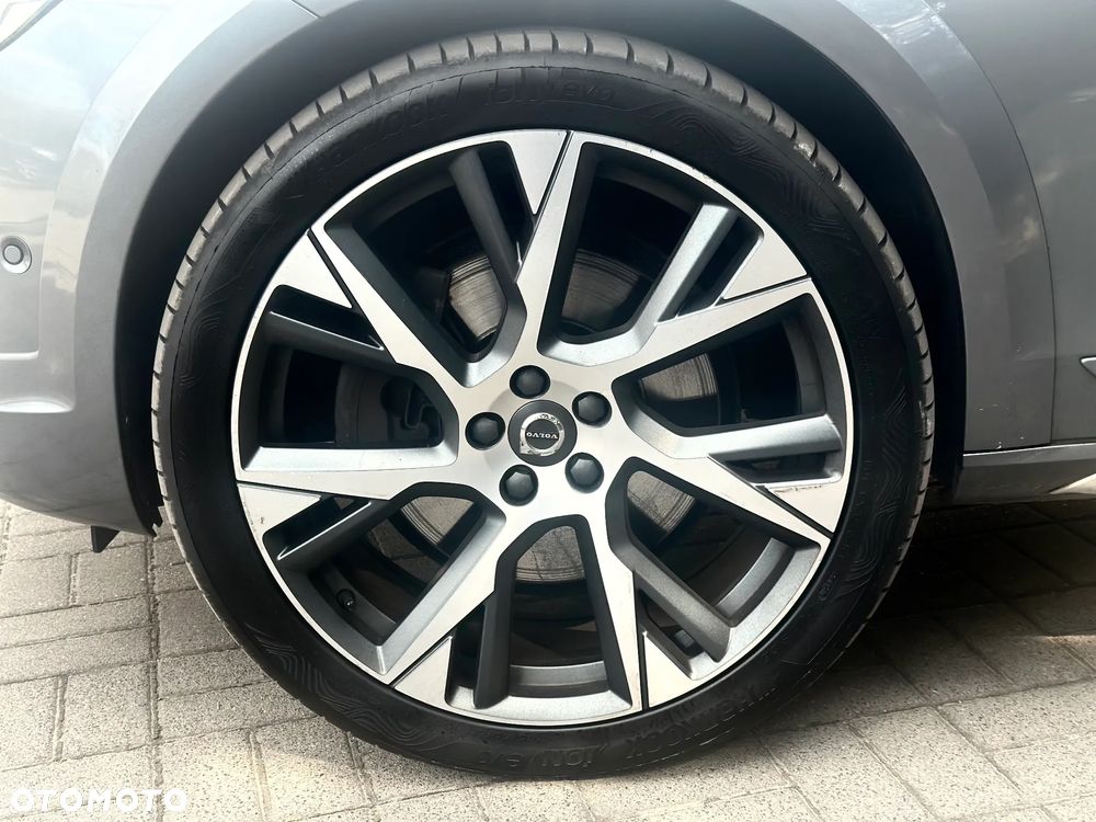 Volvo V90 Cross Country D5 AWD Pro - 17