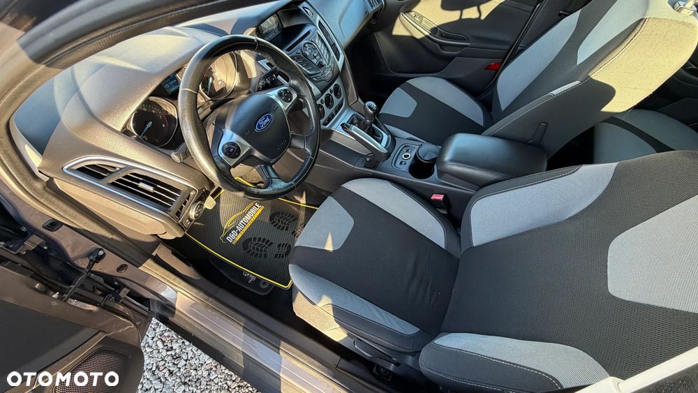 Ford Focus - 22