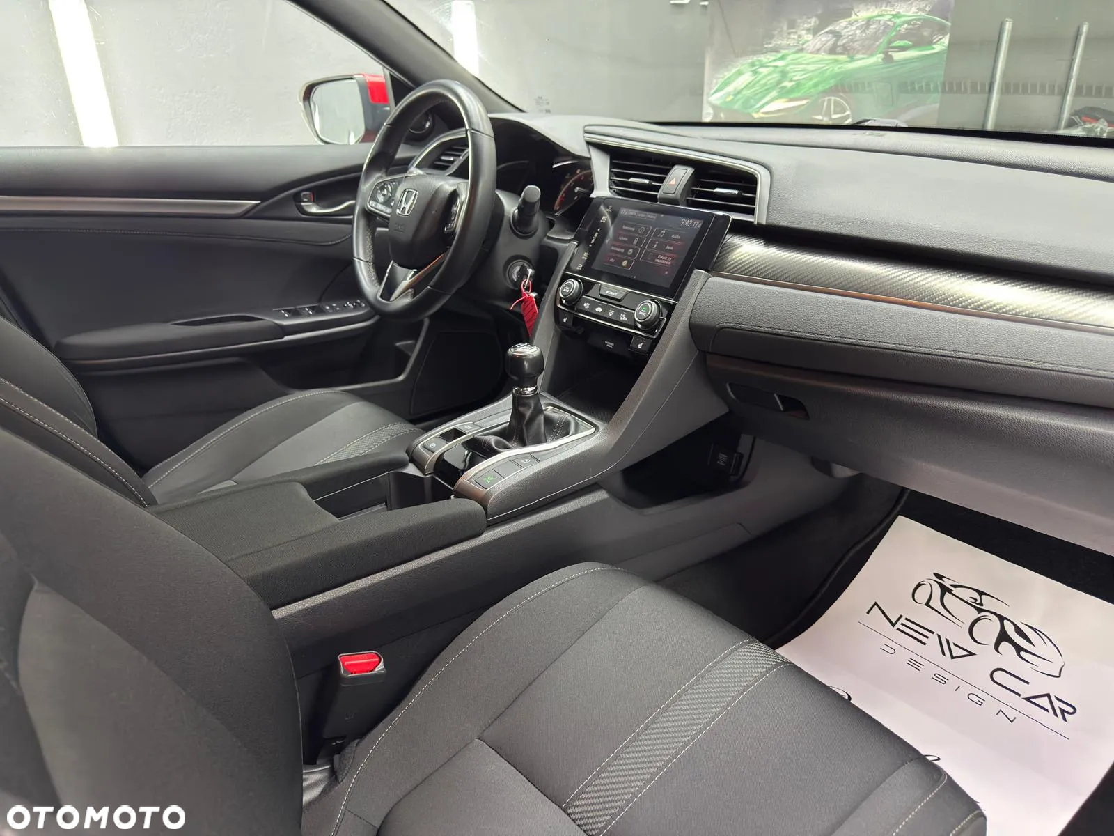 Honda Civic 1.5 i-VTEC Turbo Sport - 33