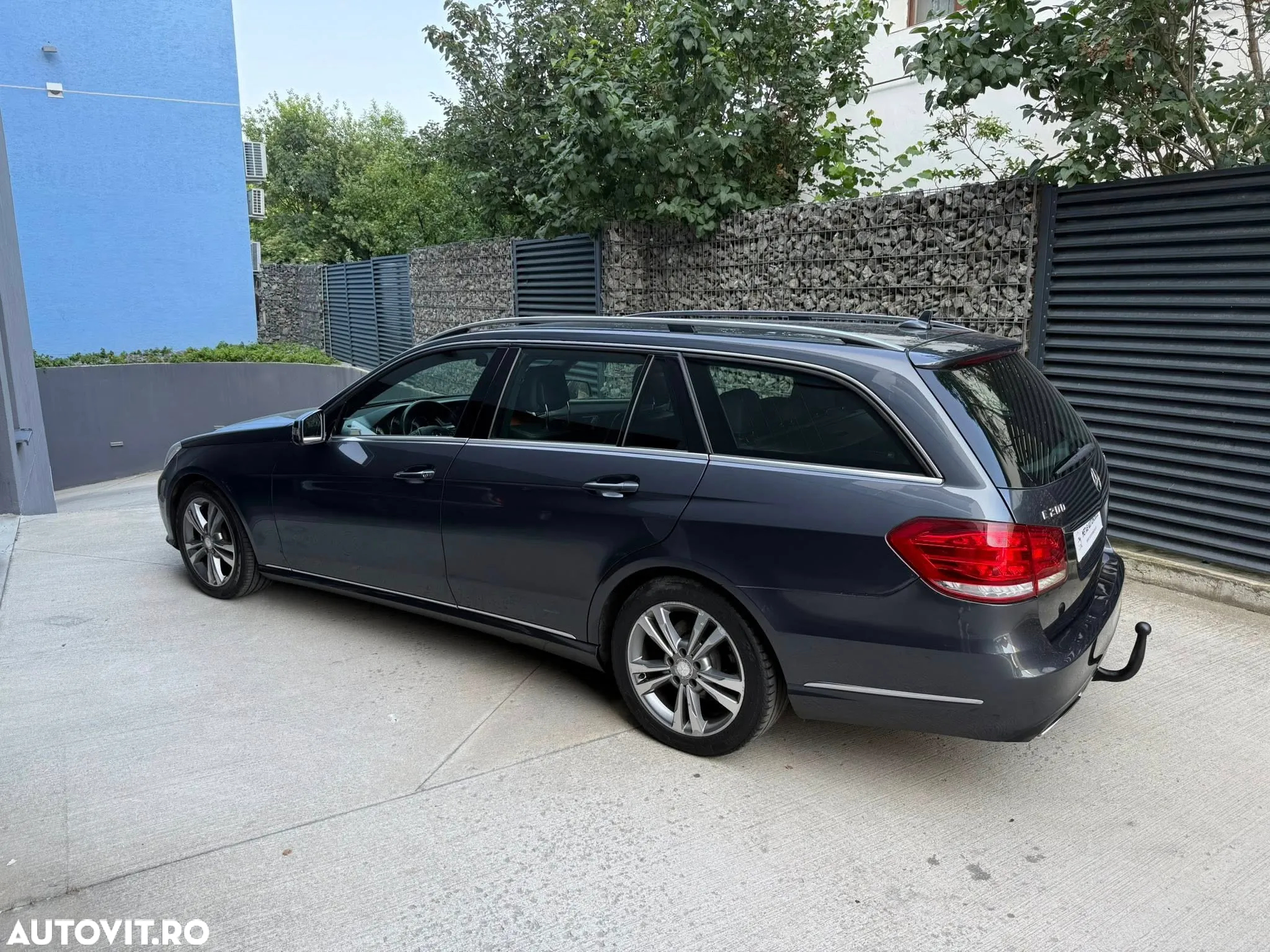 Mercedes-Benz E 200 CDI BlueEfficiency - 12