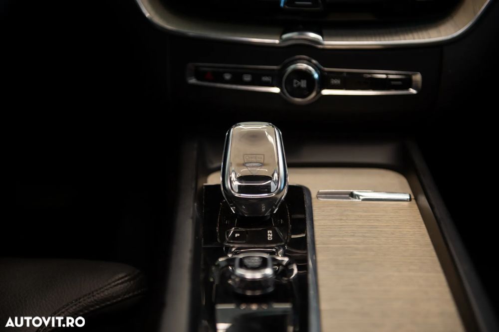 Volvo XC 60 Recharge T6 Twin Engine eAWD Inscription Expression - 25