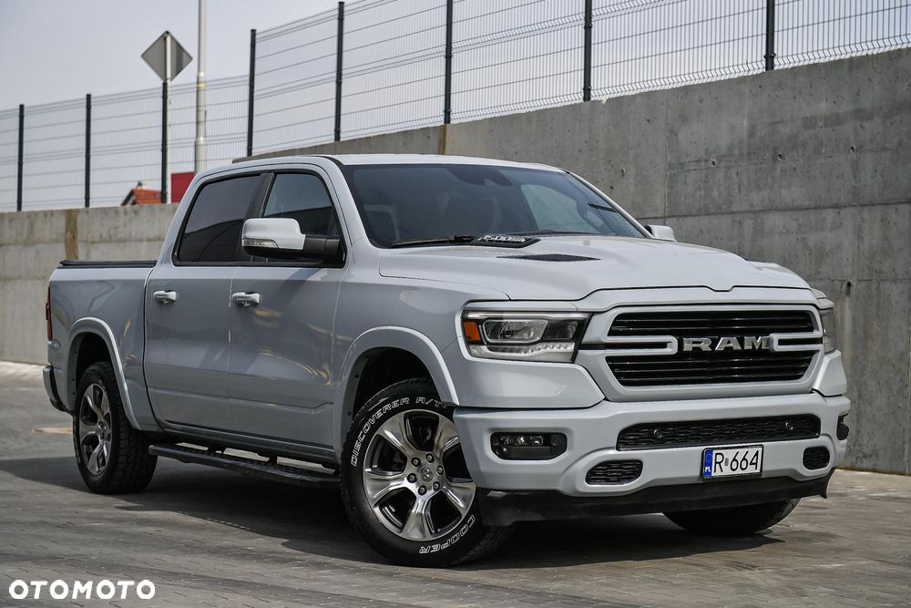RAM 1500 5.7 Crew Cab Laramie - 1