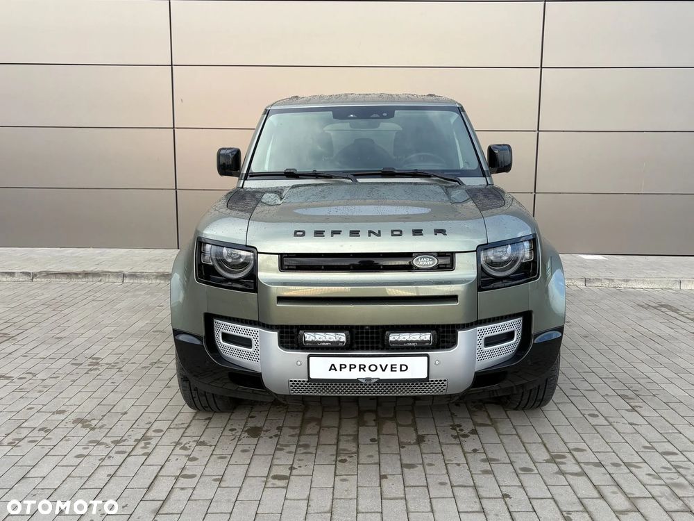 Land Rover Defender - 4