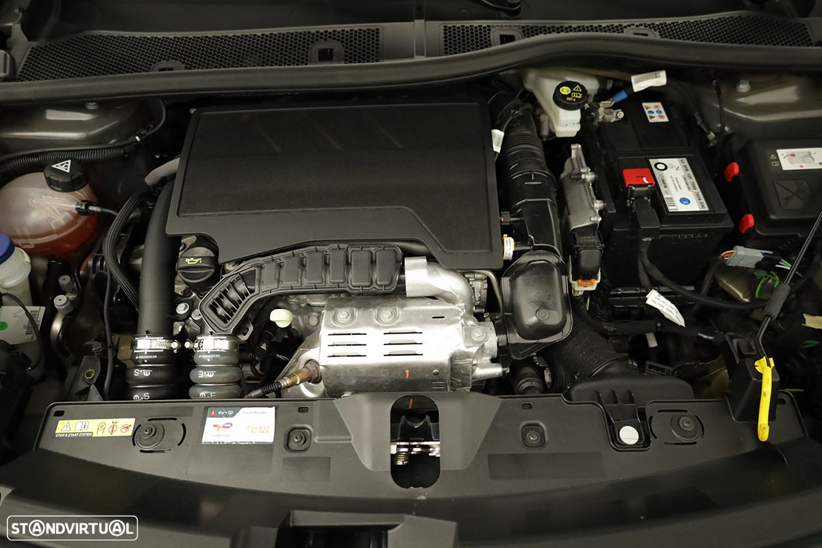 Peugeot 2008 1.2 PureTech Allure EAT8 - 25