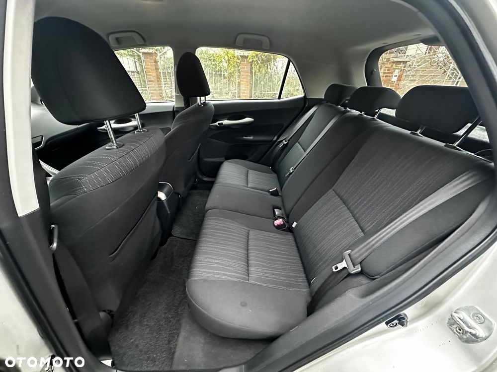 Toyota Auris 1.6 VVT-i Executive - 9