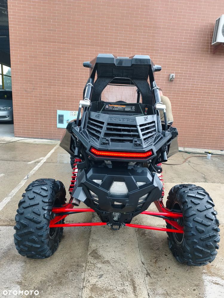 Polaris RZR - 23