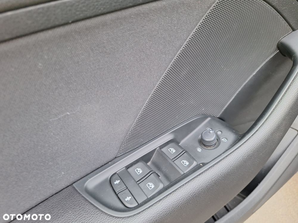 Audi A3 Sportback 35 TFSI S tronic S line - 13