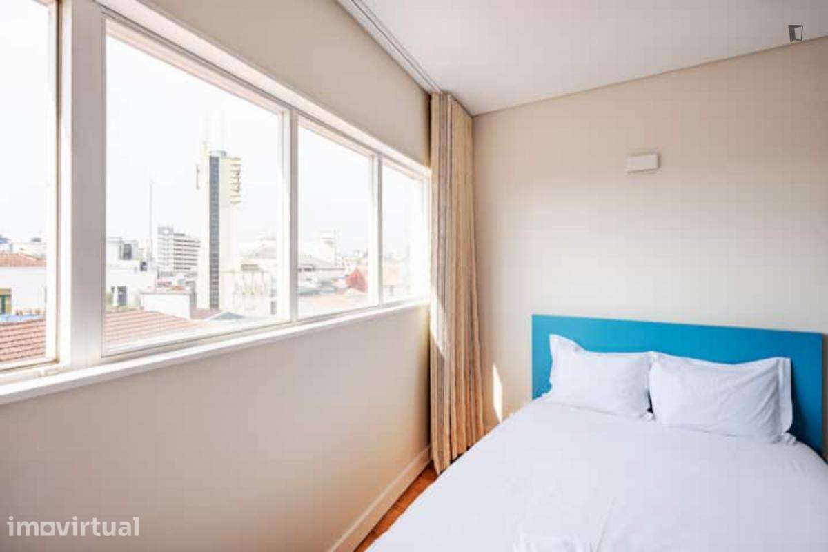 Apartamento com 1 quartos - localizado em Santo Ildefonso Porto - Grande imagem: 2/32