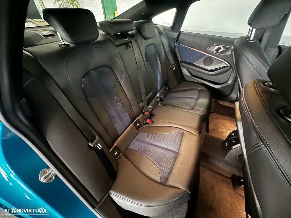 BMW 218 Gran Coupé i Pack Desportivo M - 33