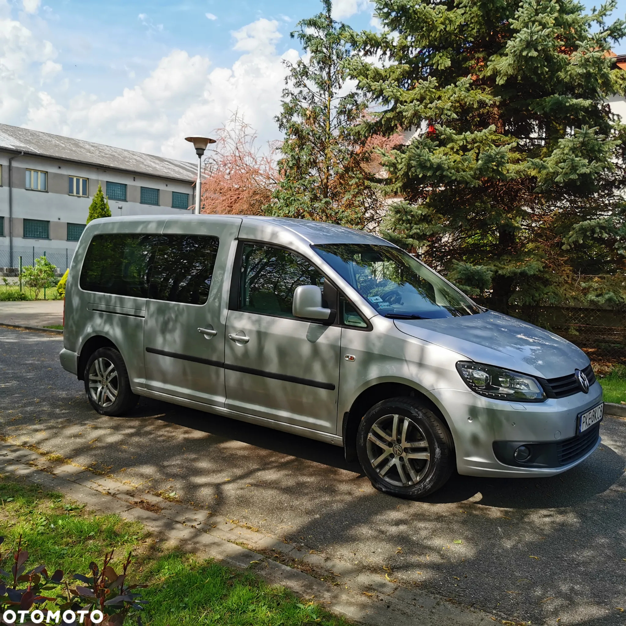 Volkswagen Caddy Maxi 2.0 TDI Comfortline - 2