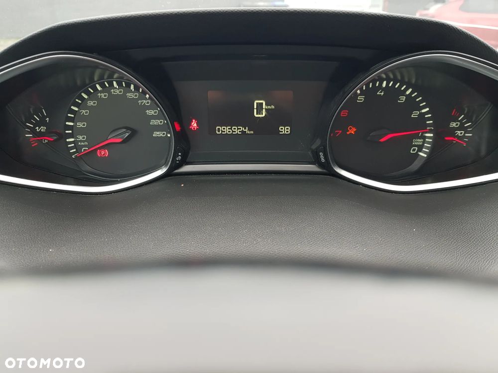 Peugeot 308 PureTech 110 Stop & Start Style - 10
