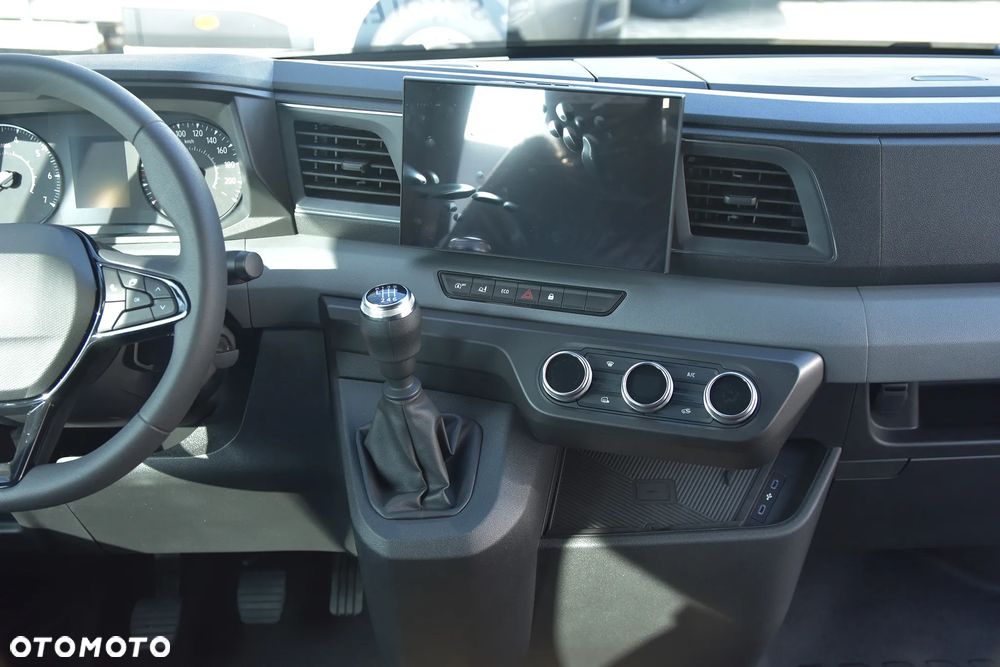 Renault Master Doka Brygadowa 7 osób - 24