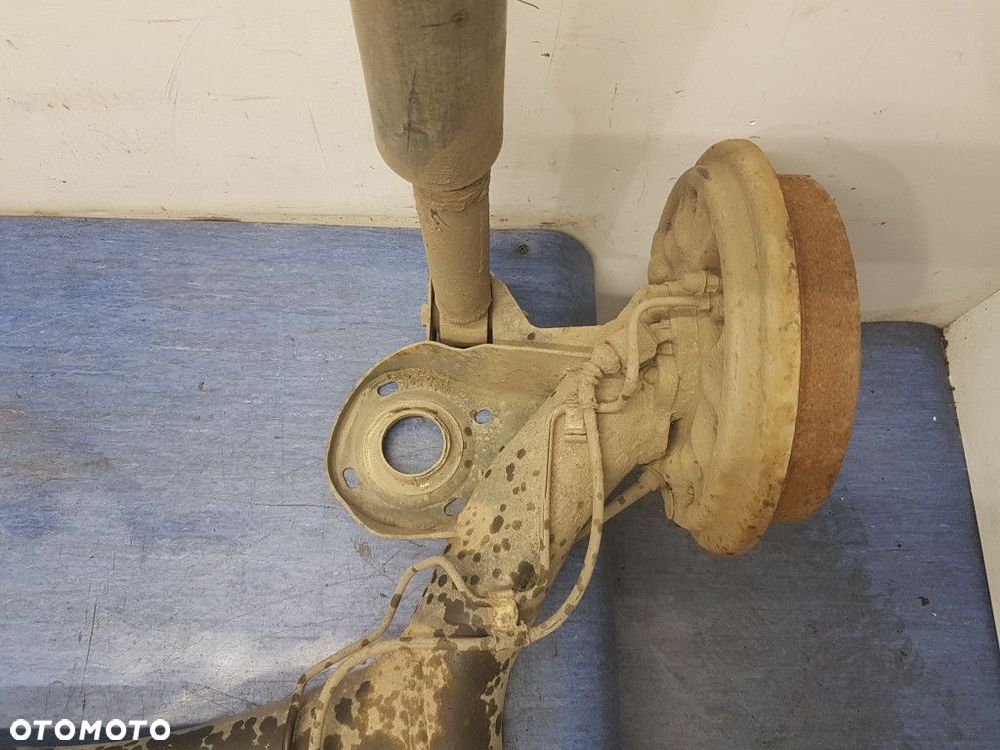 SKODA FABIA II KOMBI 1.2B BELKA ZAWIESZENIA TYŁ - 11