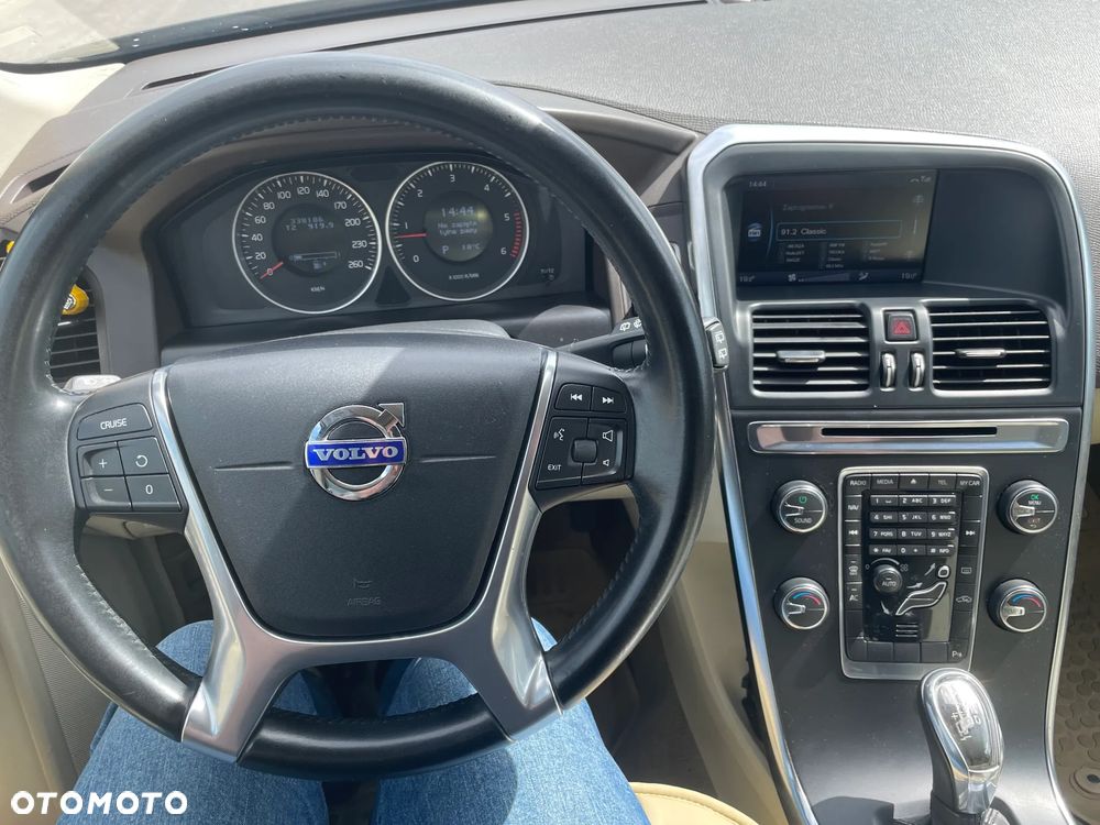 Volvo XC 60 D3 Momentum - 6