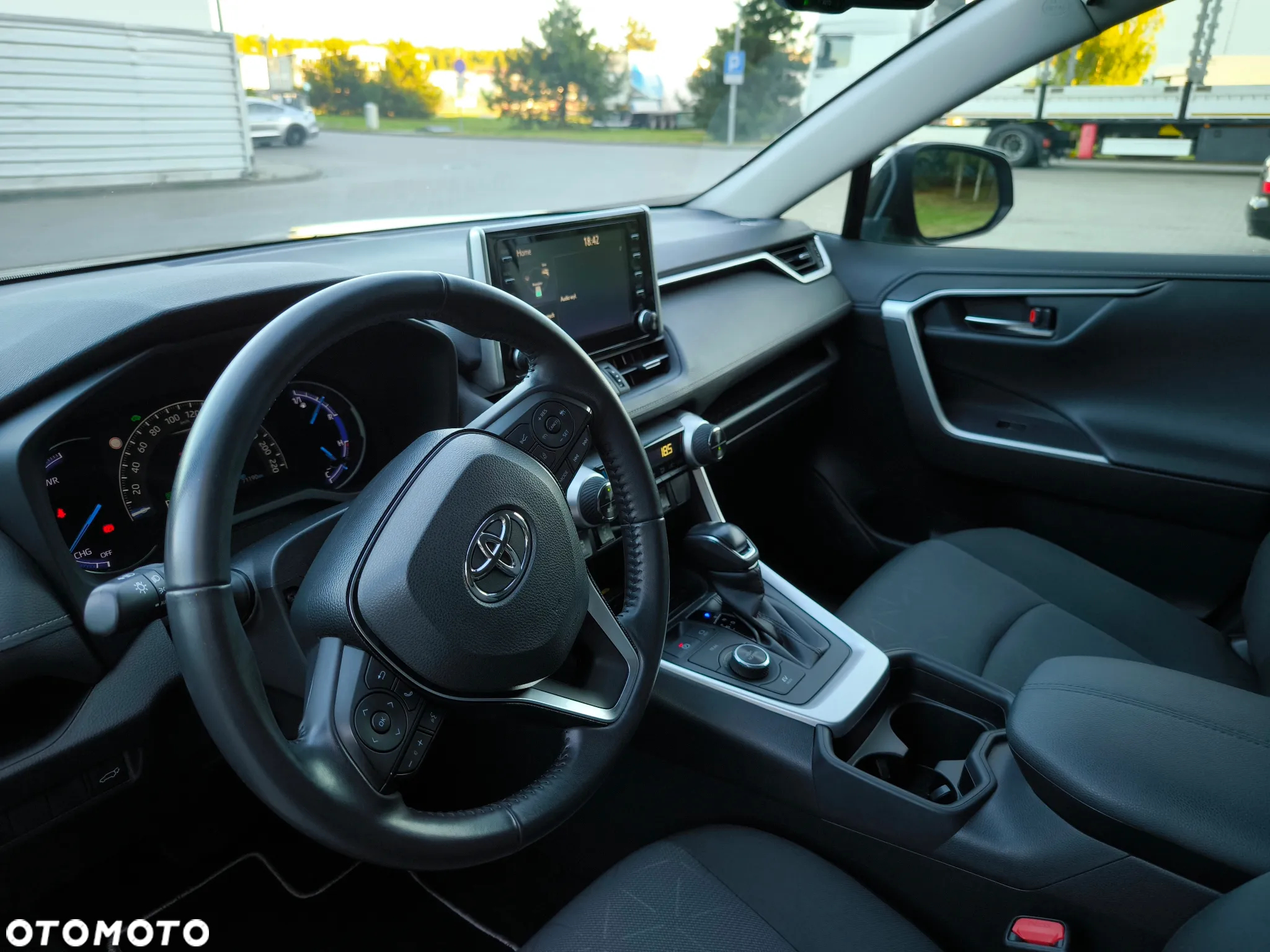 Toyota RAV4 - 16