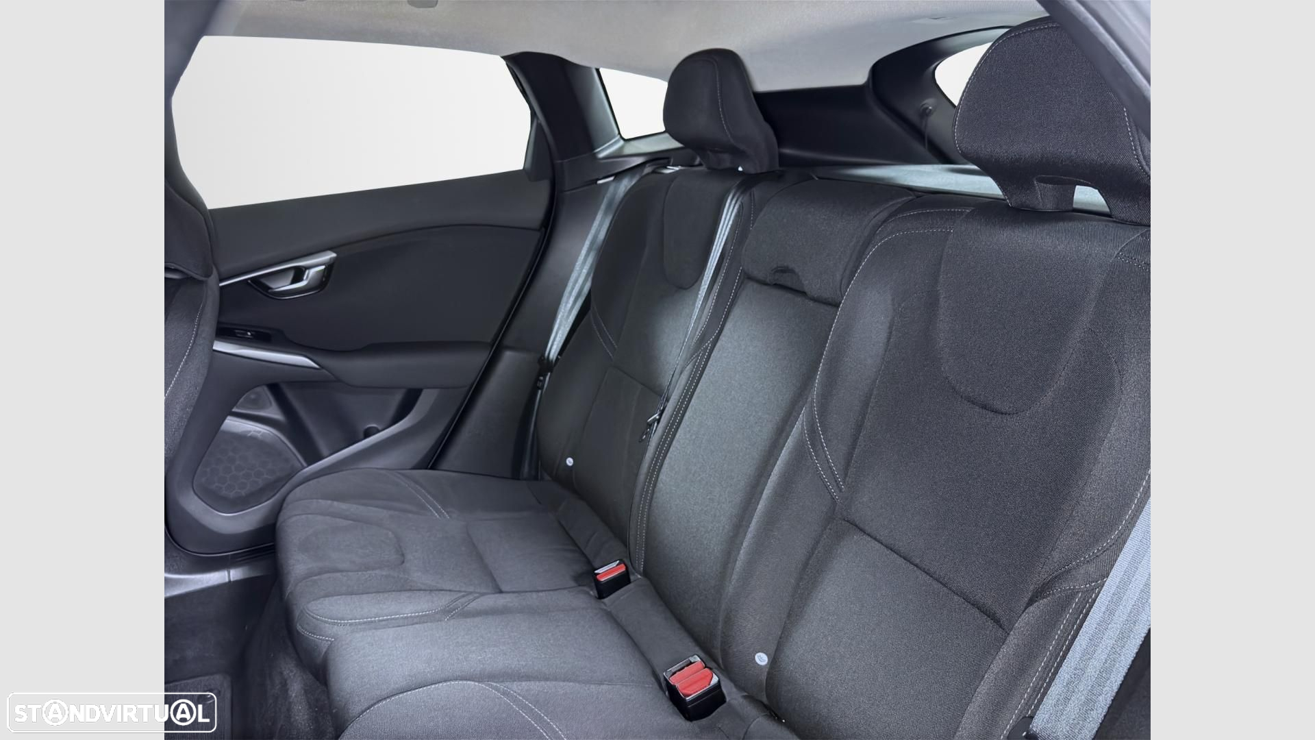 Volvo V40 Cross Country 2.0 D2 Momentum - 15