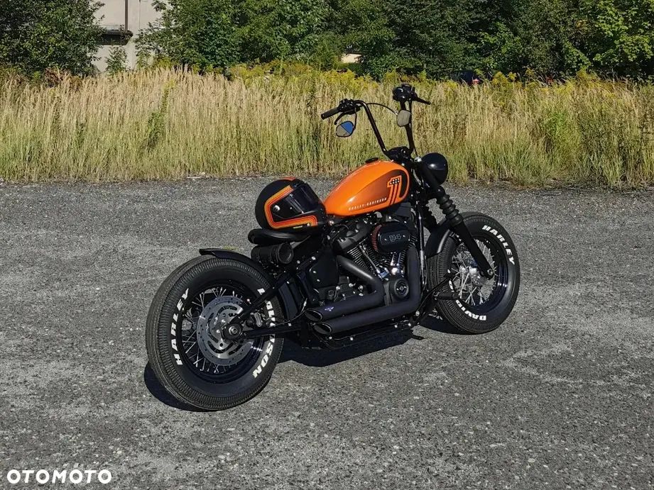 Harley-Davidson Softail Street Bob - 6