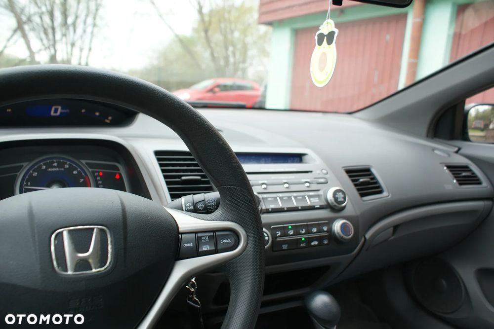 Honda Civic 1.8 LX - 28