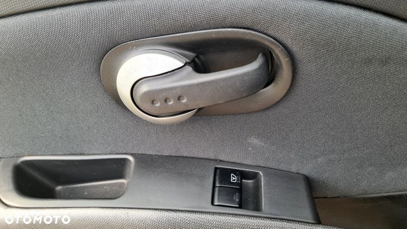 Nissan Micra 1.6 160SR - 22