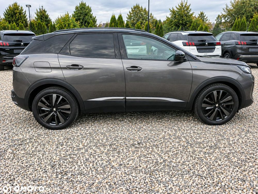 Peugeot 3008 1.6 PureTech Hybrid4 PHEV GT Pack S&S EAT8 - 7