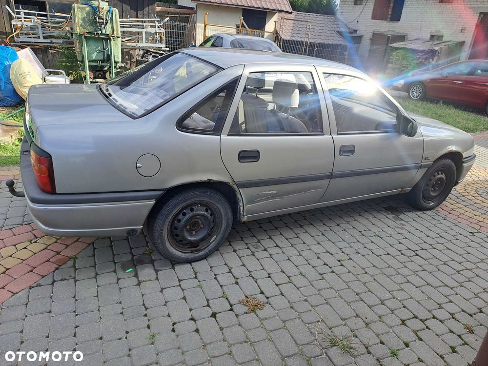 Opel Vectra - 2