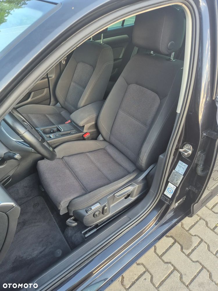 Volkswagen Passat 2.0 TDI (BlueMotion Technology) Comfortline - 13