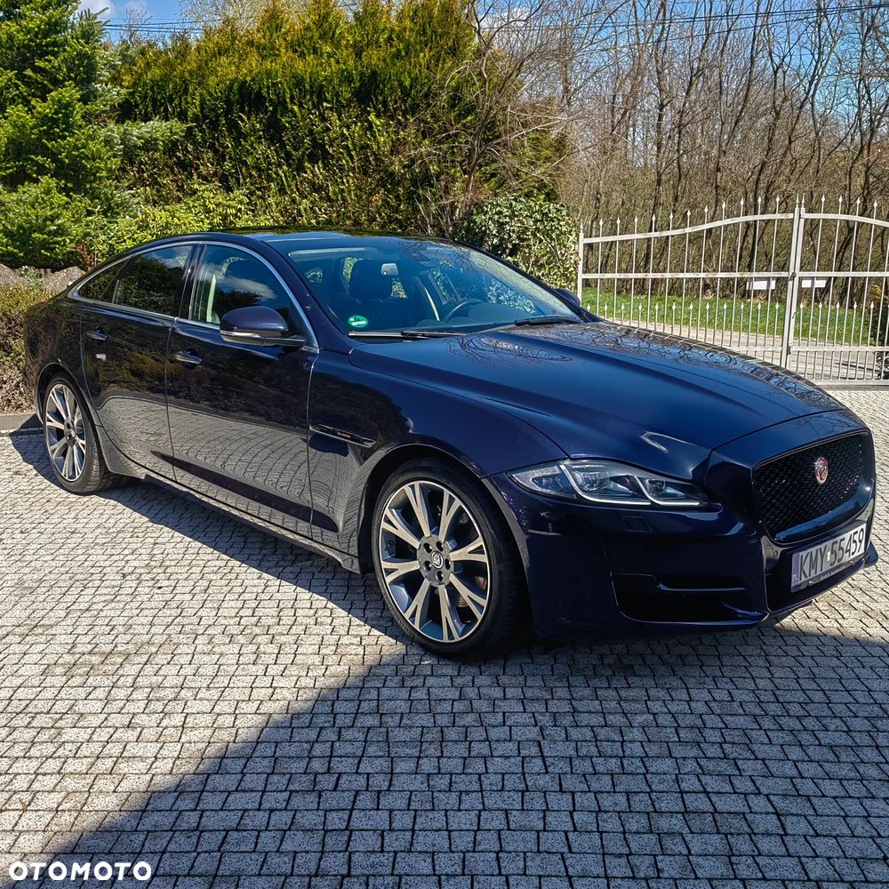 Jaguar XJ 3.0 D V6 Premium Luxury - 9
