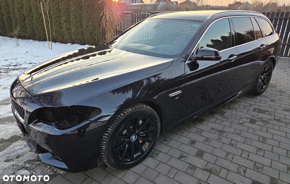 BMW Seria 5 530d xDrive Luxury Line - 7